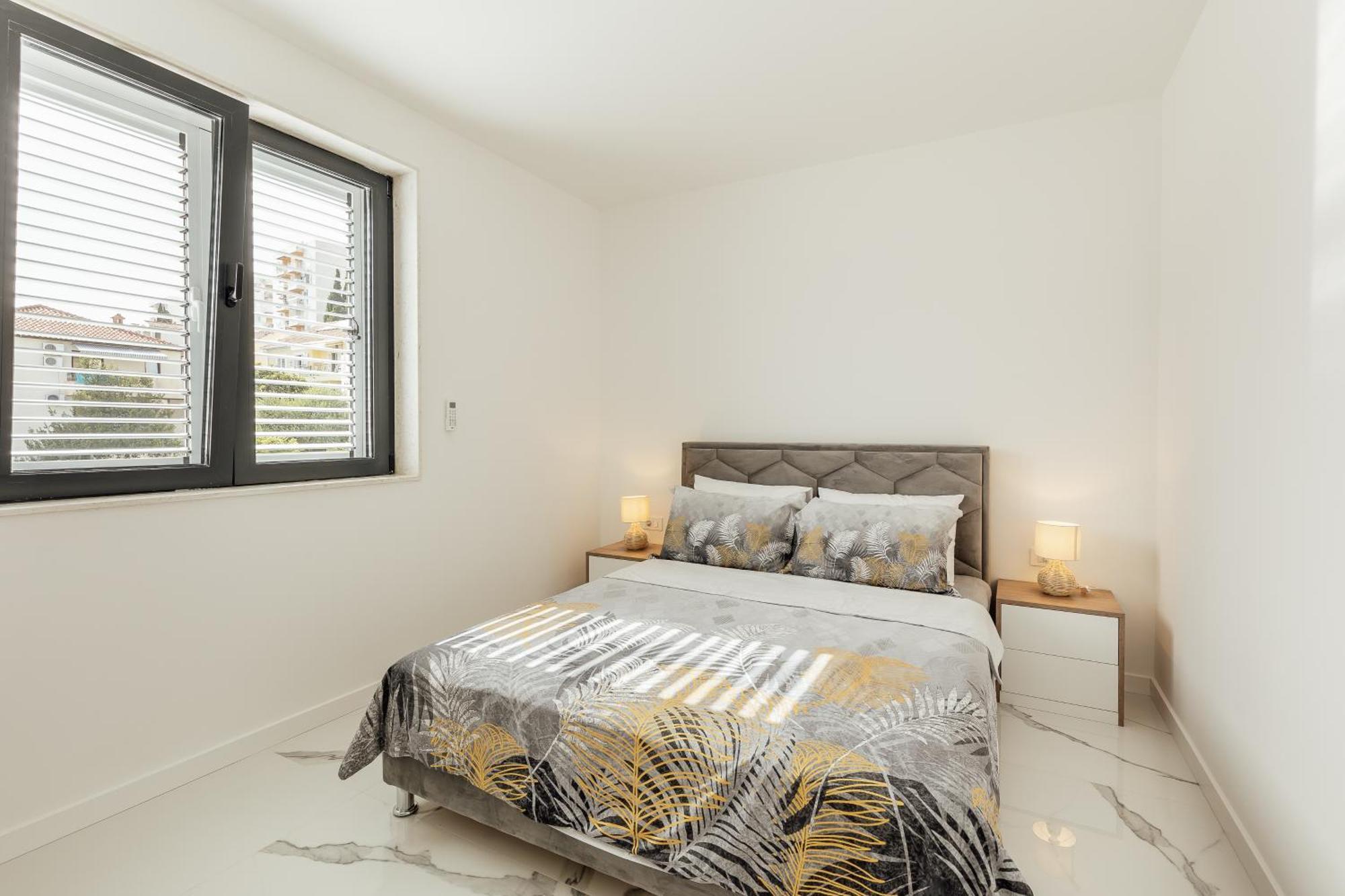 Savina Beachfront Oasis Herceg Novi Exterior photo